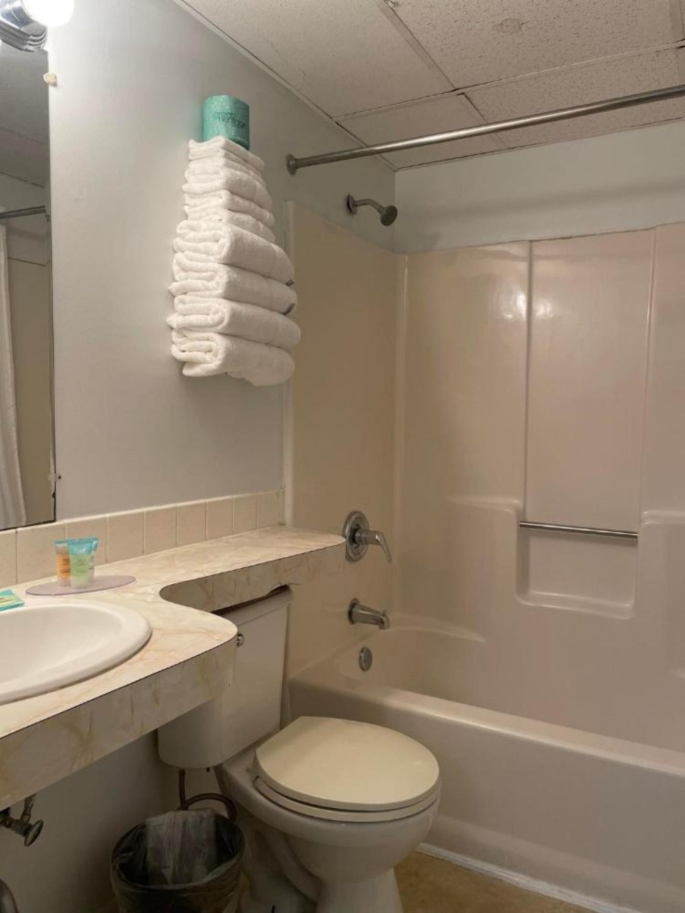 Room image 2