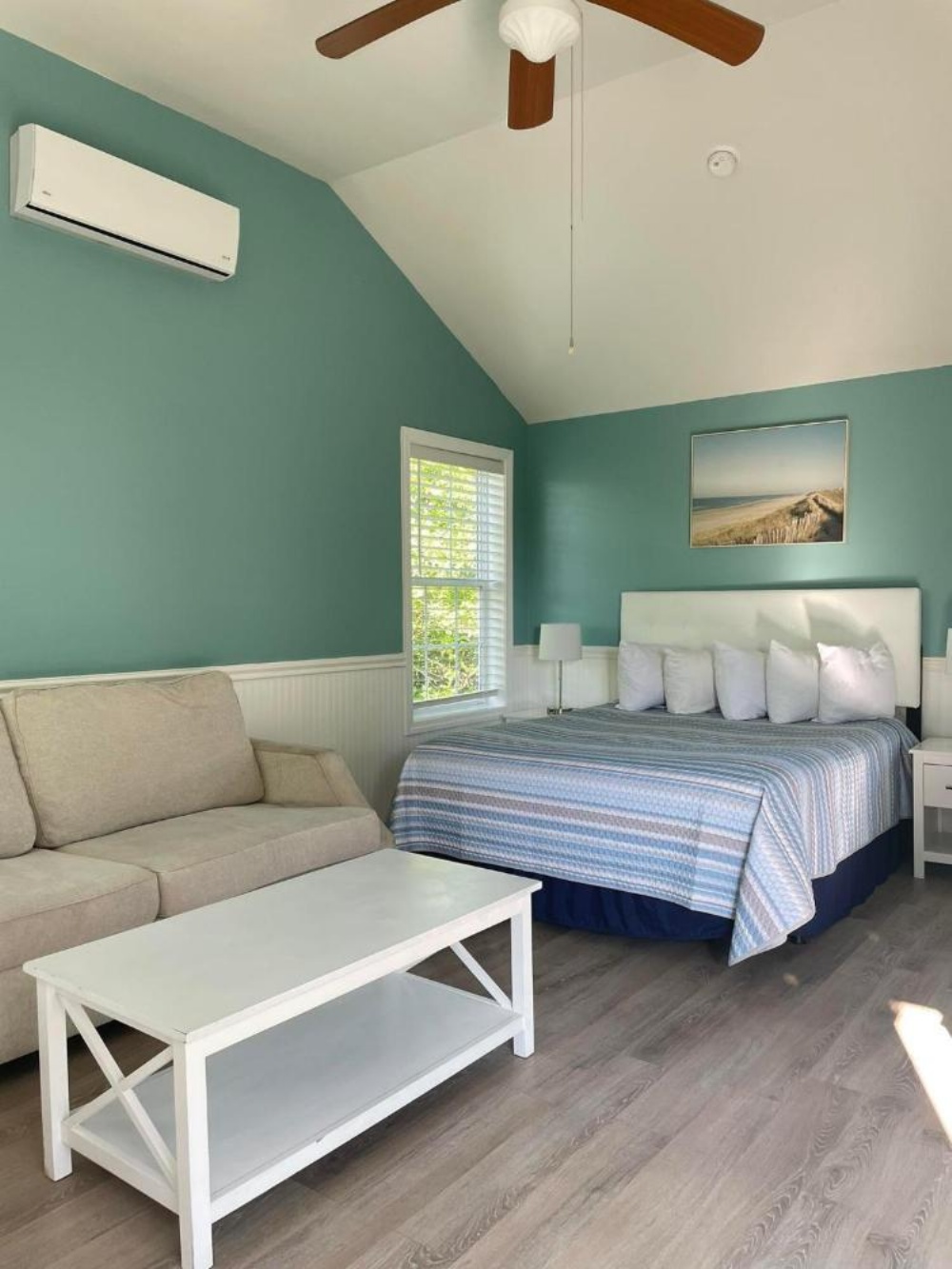 Room image 5