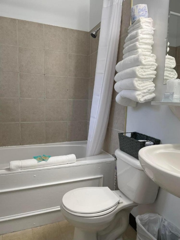 The Grand Beach Inn image 48