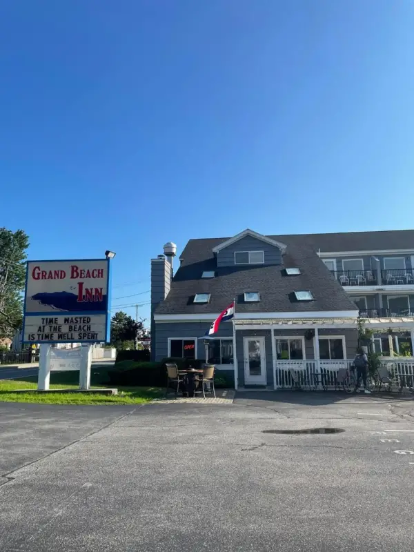 The Grand Beach Inn Main image