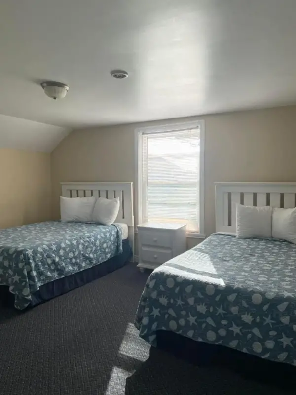 The Grand Beach Inn 10