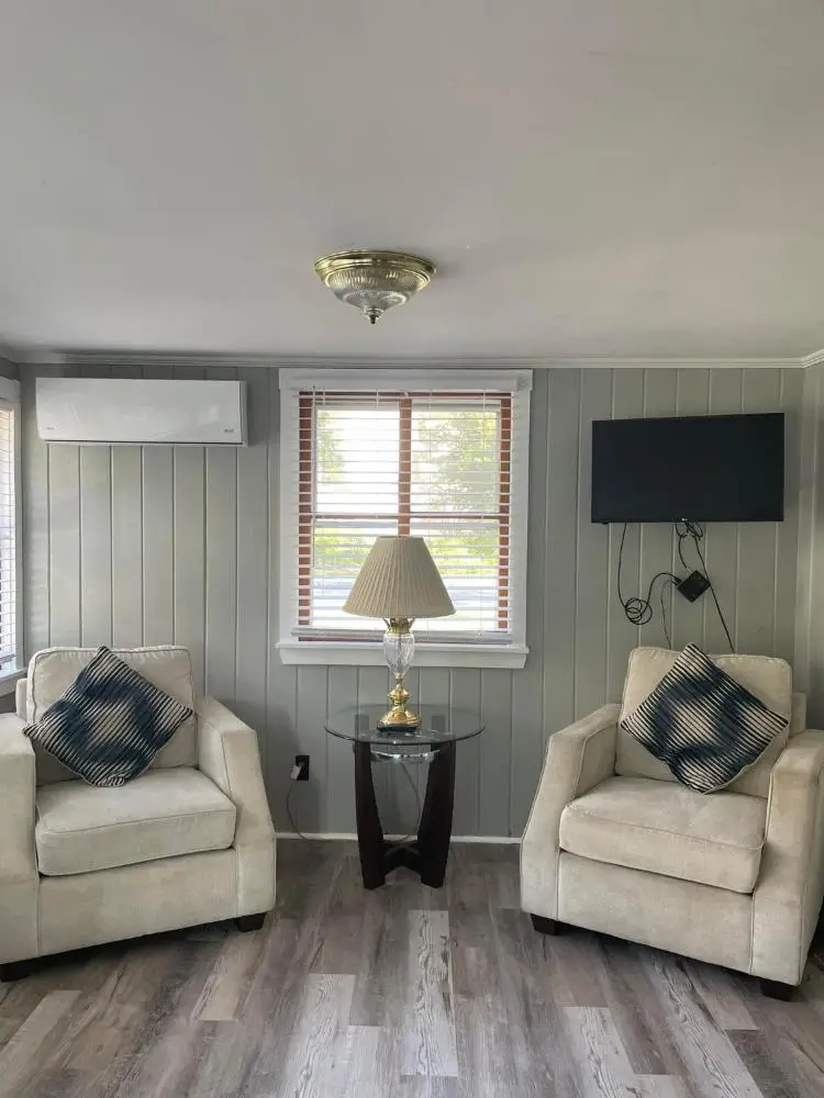 Skipper's Cabin